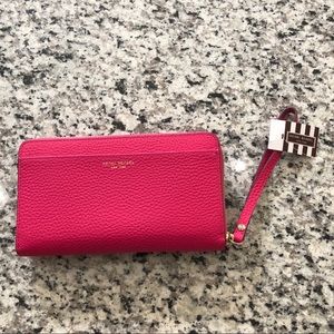 NWT Henri Bendel Pink Wristlet